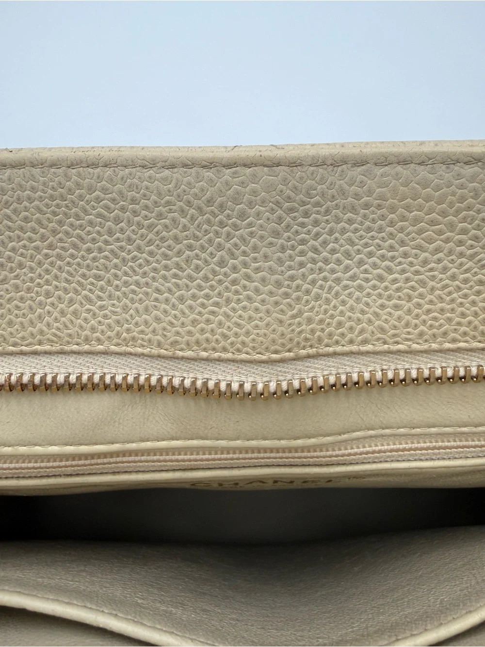 CHANEL Cream Medallion tote with gold hardware-VINTAGE series 7
